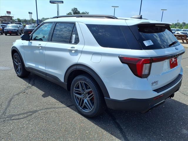 2025 Ford Explorer ST-Line - Photo 2