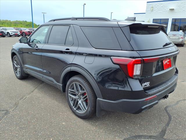 2025 Ford Explorer ST-Line - Photo 2