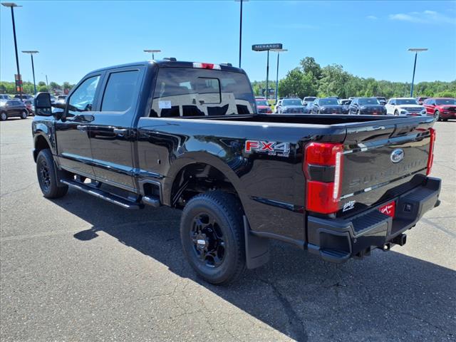 2025 Ford F-250 Super Duty XL - Photo 2