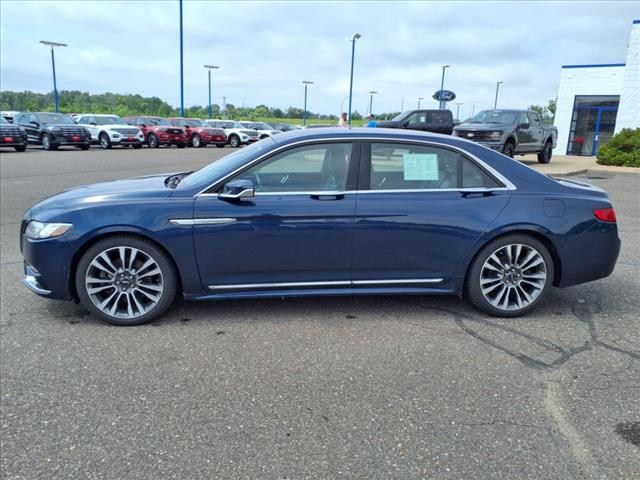 2017 Lincoln Continental Reserve - Photo 2