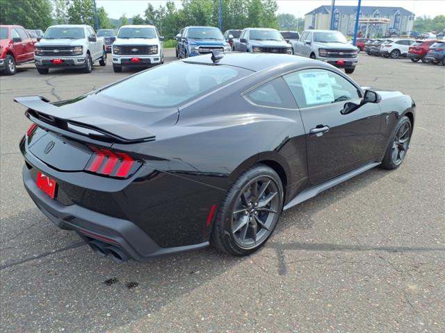 2025 Ford Mustang Dark Horse - Photo 3