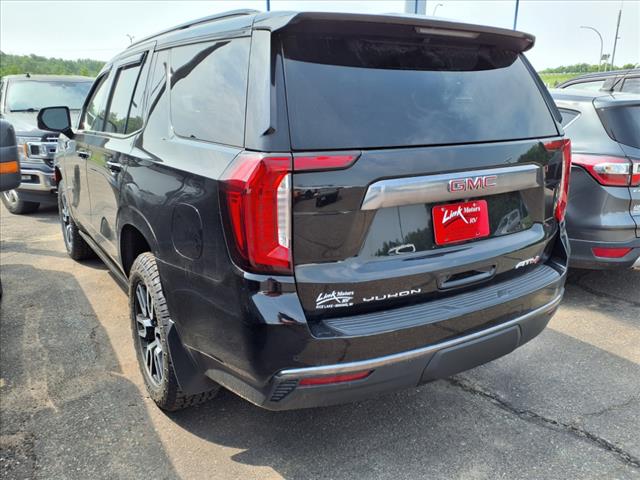 2023 GMC Yukon AT4 - Photo 3