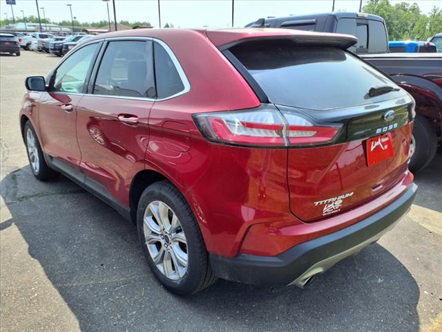2021 Ford Edge Titanium - Photo 3