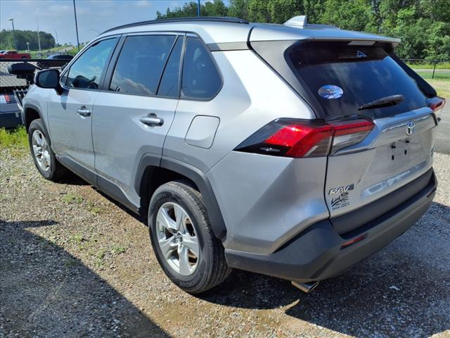 2019 Toyota RAV4 XLE - Photo 3