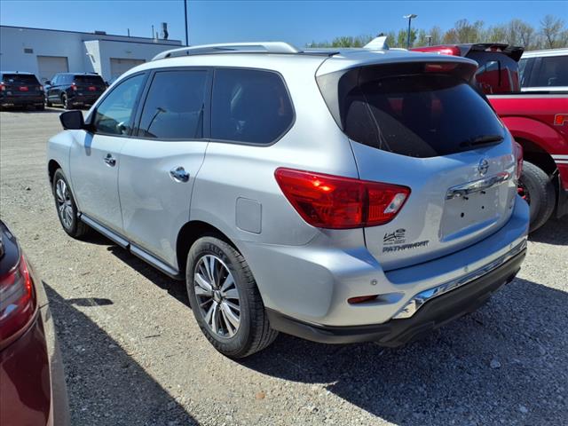 2020 Nissan Pathfinder SL - Photo 3