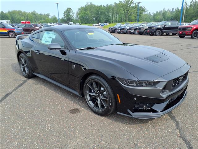 2025 Ford Mustang Dark Horse - Photo 4