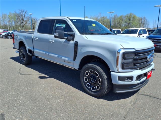 2025 Ford F-250 Super Duty Platinum - Photo 4