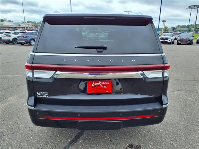 2024 Lincoln Navigator Premiere - Photo 4