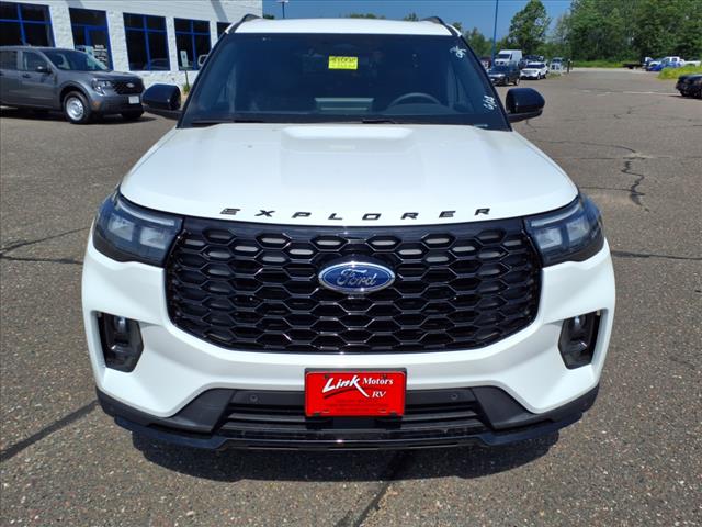 2025 Ford Explorer ST-Line - Photo 6