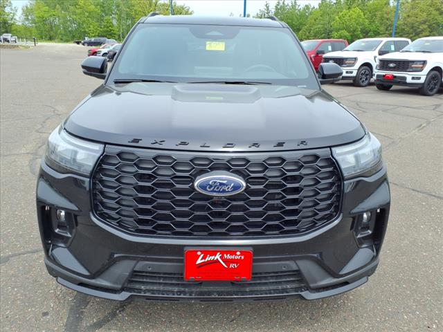 2025 Ford Explorer ST-Line - Photo 6