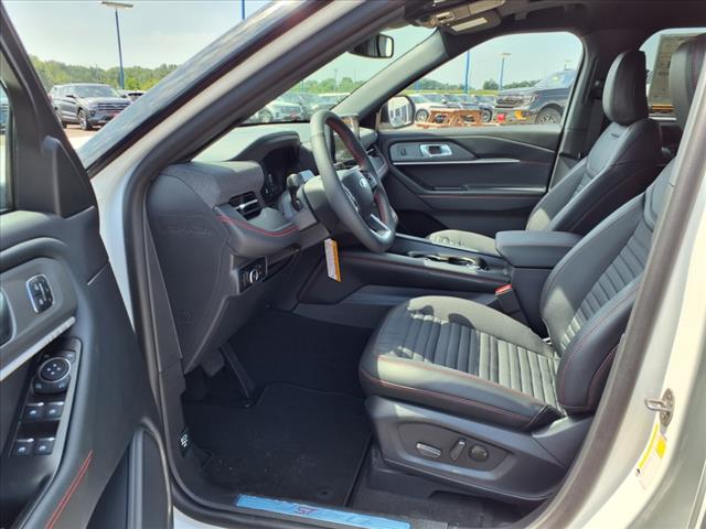 2025 Ford Explorer ST-Line - Photo 7