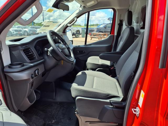2025 Ford Transit 250 - Photo 7