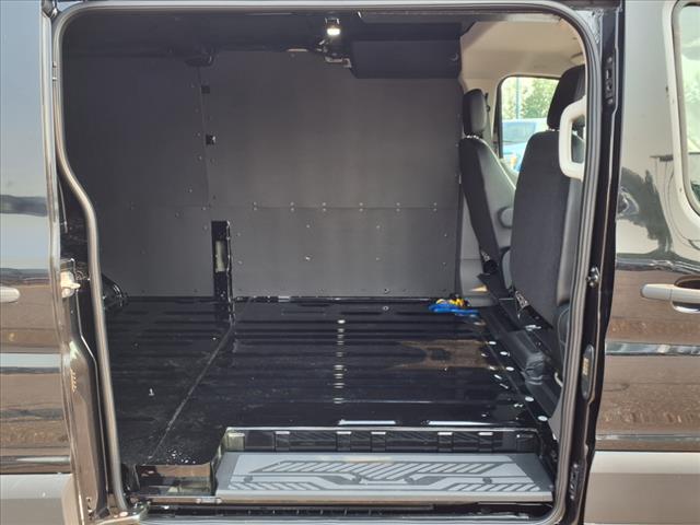 2025 Ford Transit 250 - Photo 8