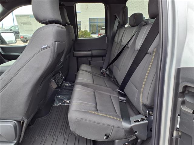 2025 Ford F-150 STX - Photo 8