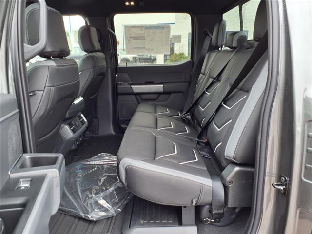2025 Ford F-150 XLT - Photo 8