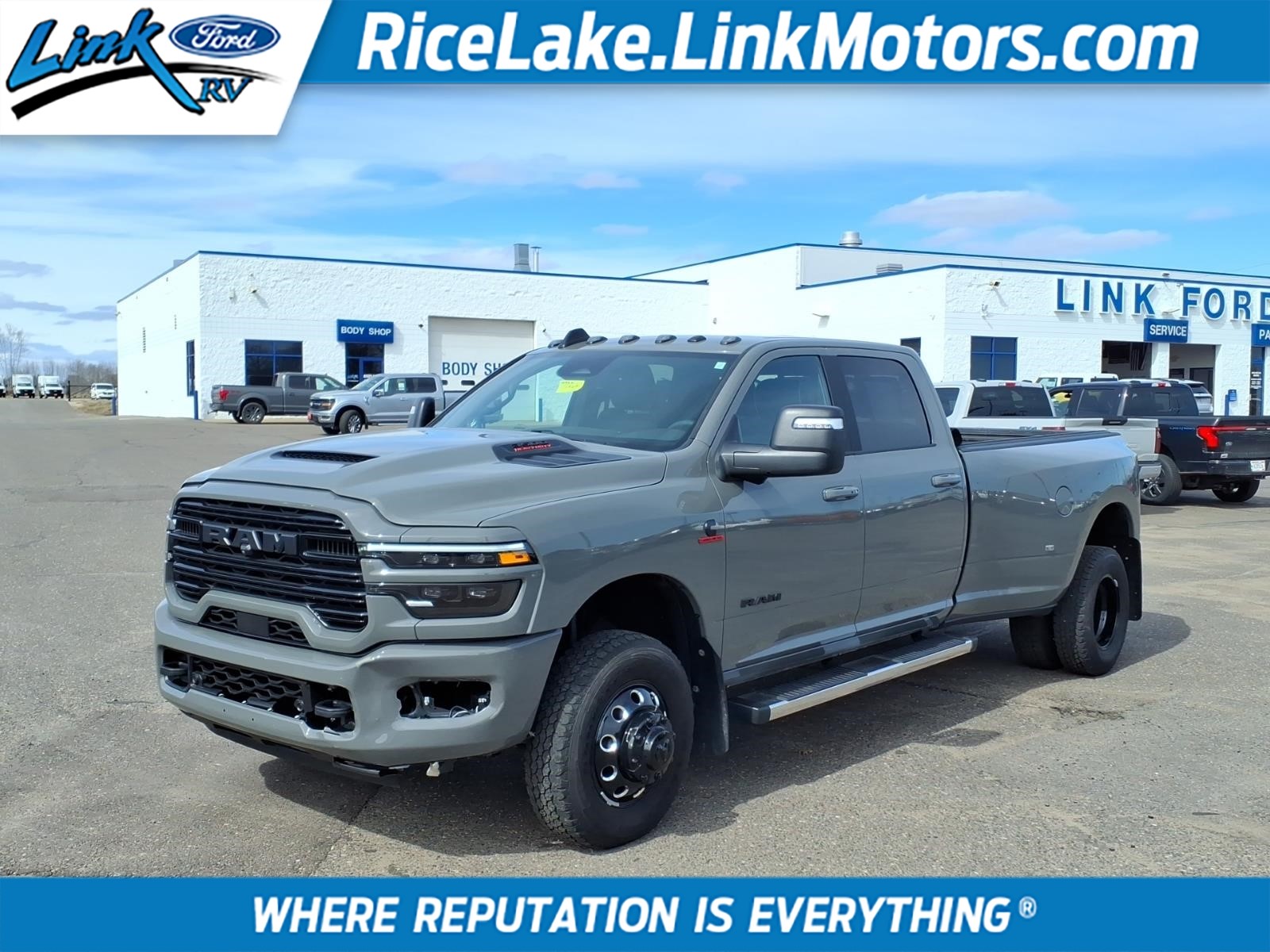 Ceramic Gray Clear Coat 2026 RAM 3500 Laramie Crew Cab LB DRW 4WD Pickup Truck Four-Wheel Drive 8-Speed Automatic