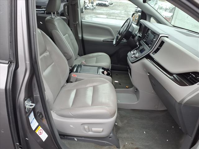 2018 Toyota Sienna XLE 7-Passenger
