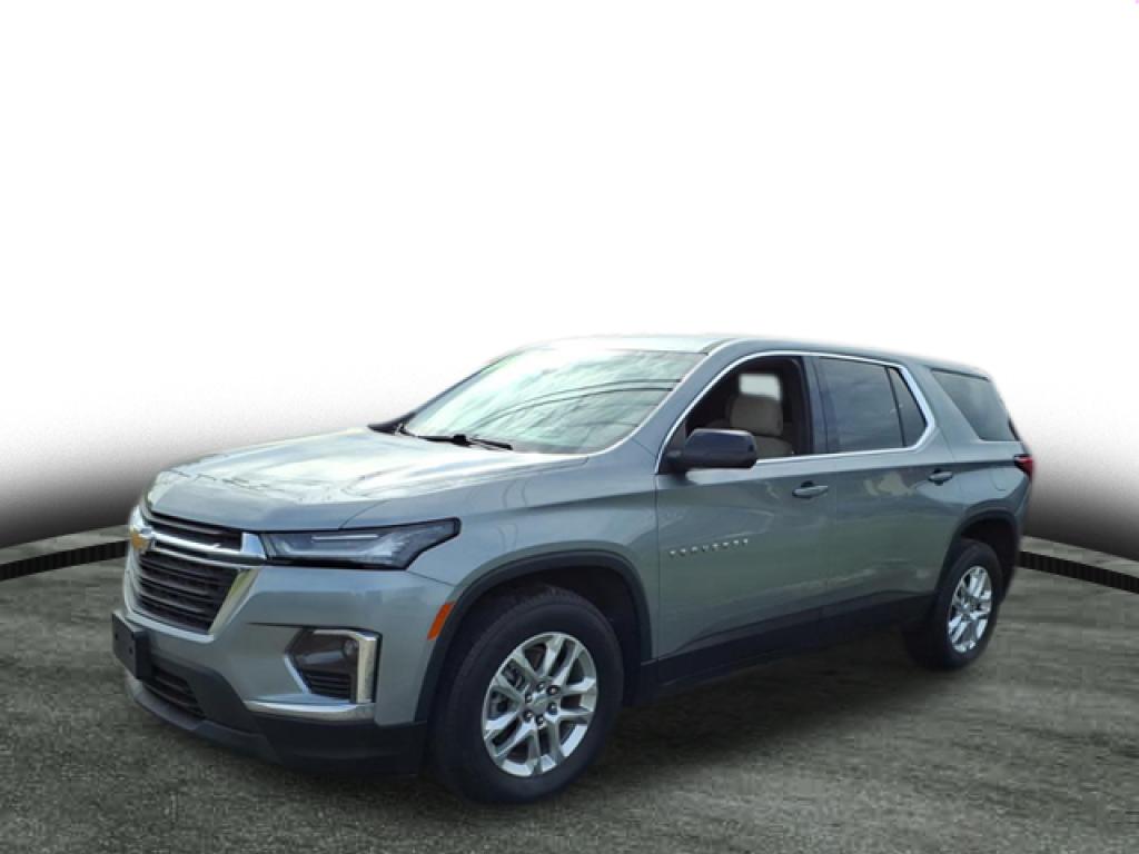 2023 Chevrolet Traverse LS - main photo
