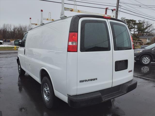 2017 GMC Savana 2500