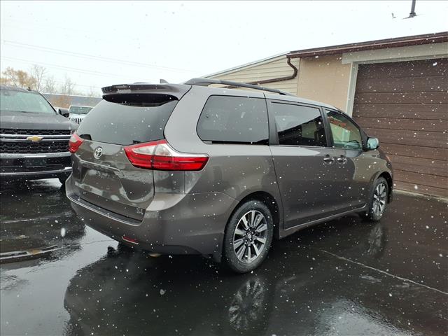 2018 Toyota Sienna XLE 7-Passenger