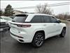 2023 Jeep Grand Cherokee Overland 4xe - thumbnail 3