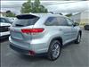 2019 Toyota Highlander XLE - thumbnail 3