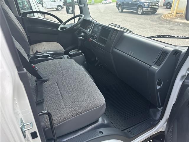 2024 Isuzu NPR  - Photo 10