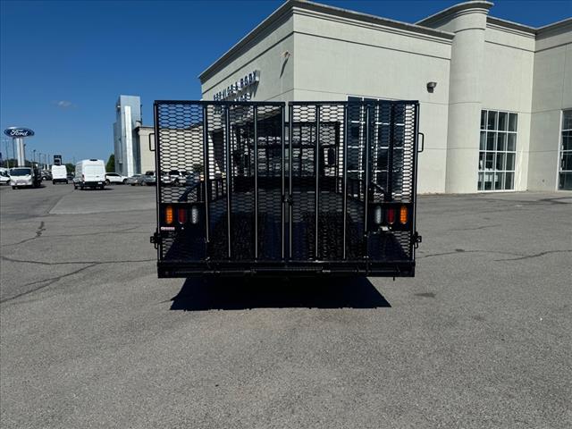 2024 Isuzu NPR  - Photo 4