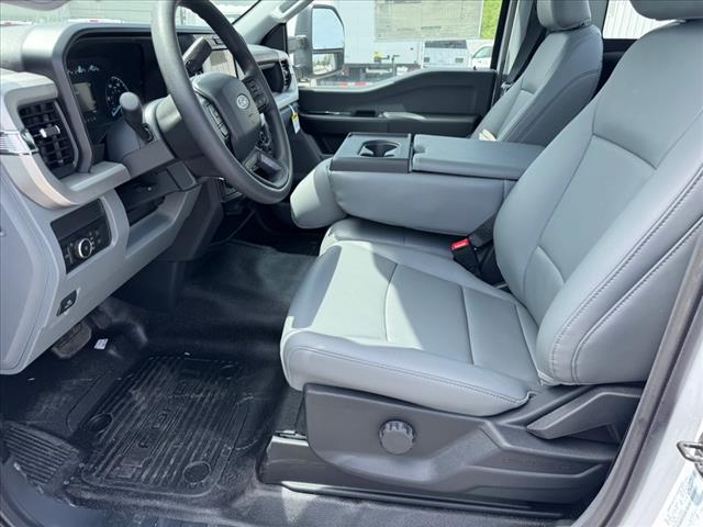 2025 Ford F-550SD XL DRW