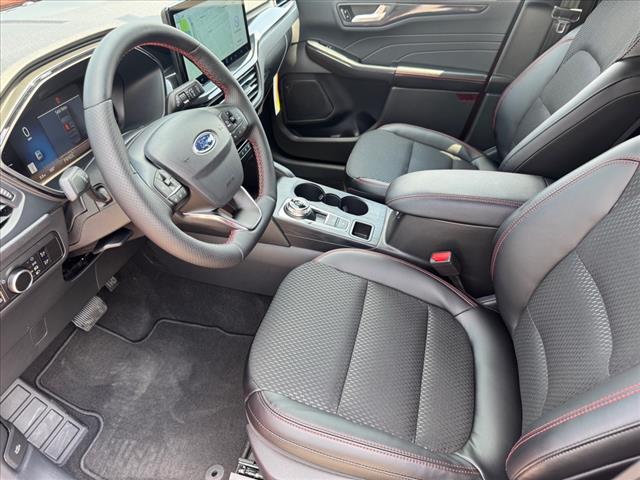 2025 Ford Escape Hybrid ST-Line