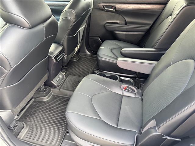 2023 Toyota Highlander XSE