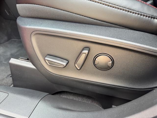 2025 Ford Escape Hybrid ST-Line