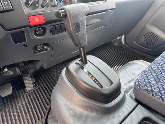 2024 Isuzu NPR 