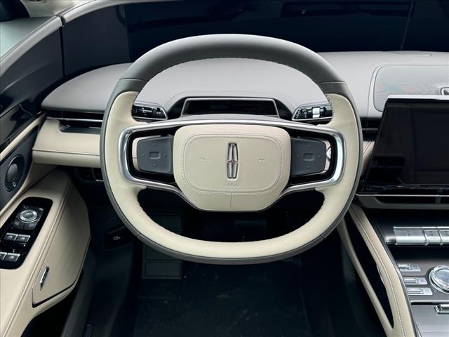 2025 Lincoln Nautilus Hybrid Reserve