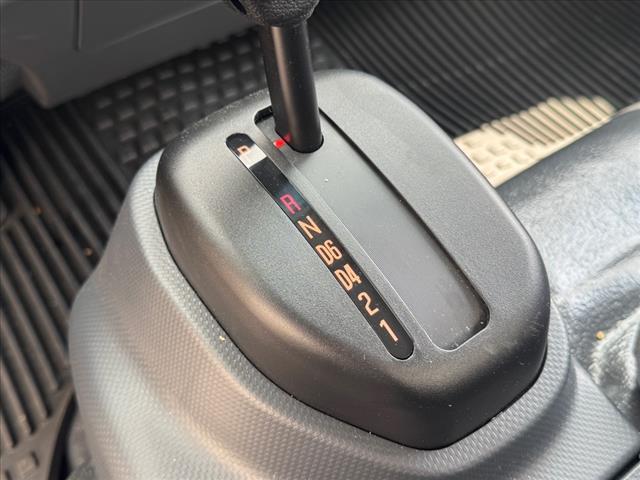 2024 Isuzu NPR 