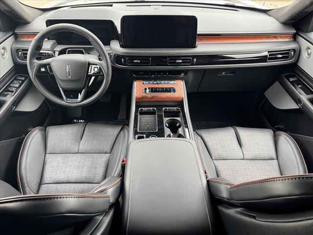 2025 Lincoln Aviator Black Label