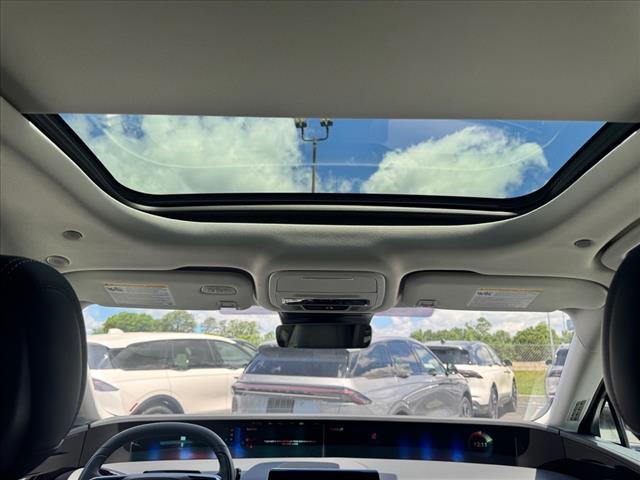 2025 Lincoln Nautilus Hybrid Premiere