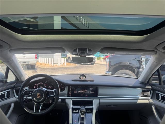 2018 Porsche Panamera Turbo