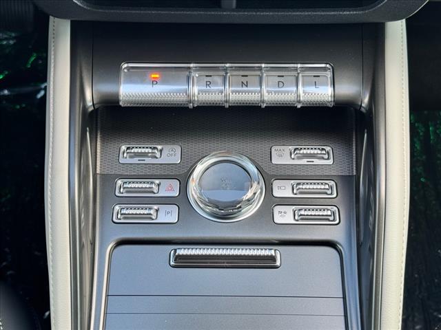 2025 Lincoln Nautilus Hybrid Premiere