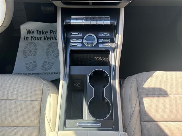 2025 Lincoln Nautilus Hybrid Premiere