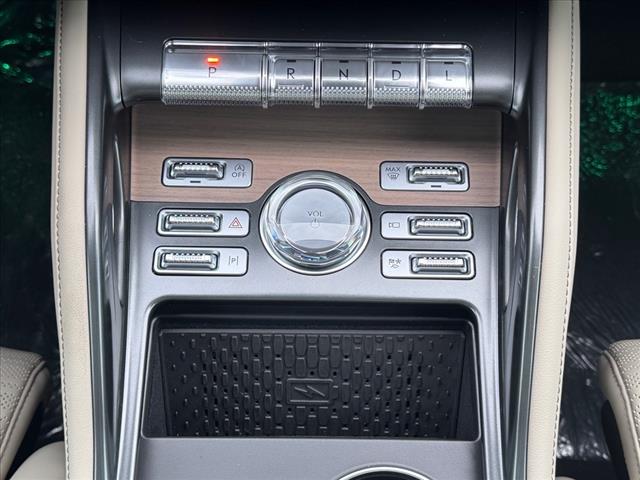 2025 Lincoln Nautilus Reserve