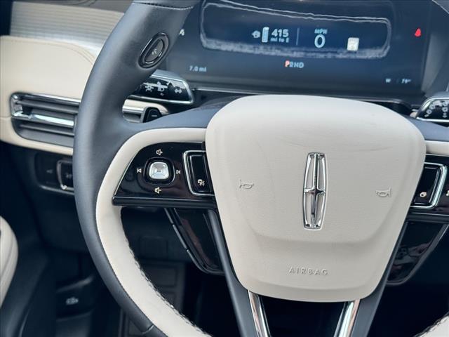 2025 Lincoln Corsair Premiere
