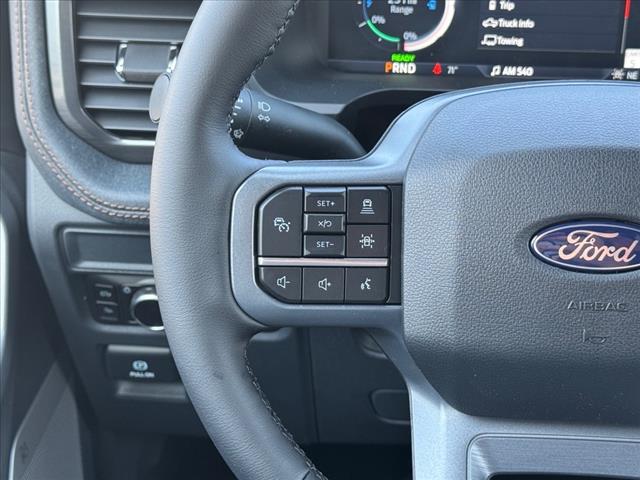 2025 Ford F-150 Lightning Lariat