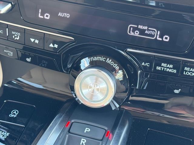 2025 Acura MDX w/Tech