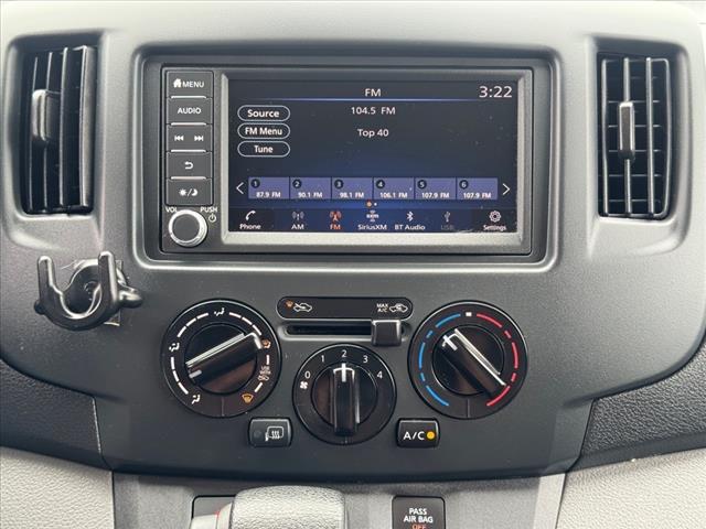 2021 Nissan NV200 SV