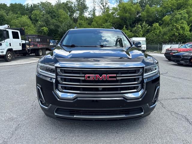 2022 GMC Acadia AT4