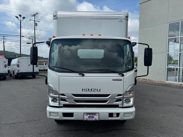 2024 Isuzu NPR 