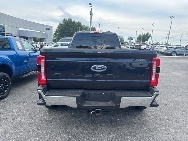2025 Ford F-450 Super Duty Lariat