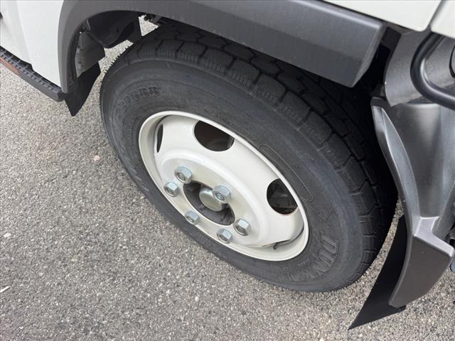 2024 Isuzu NPR 176 AT