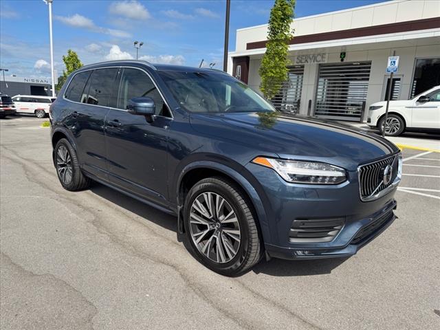2021 Volvo XC90 T6 Momentum 6-Passenger